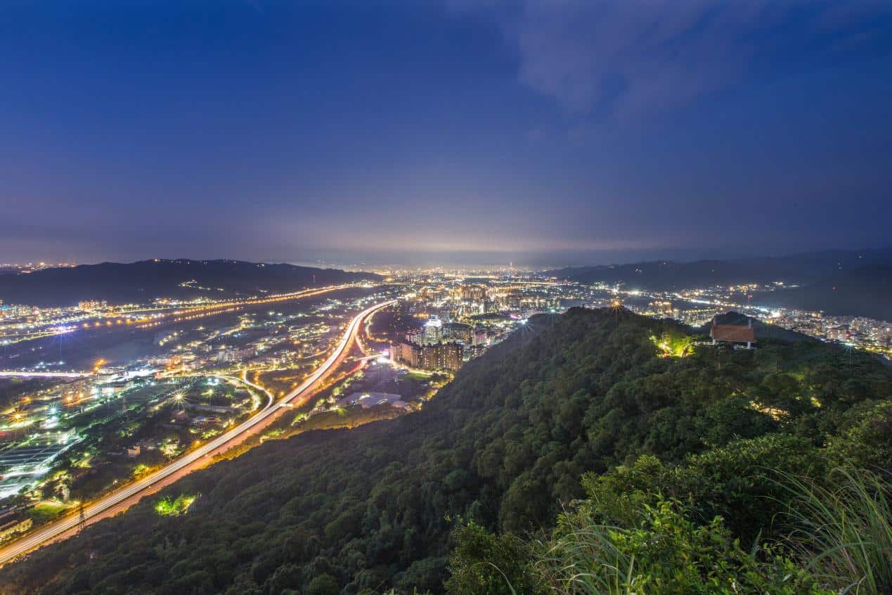 鳶山夜景